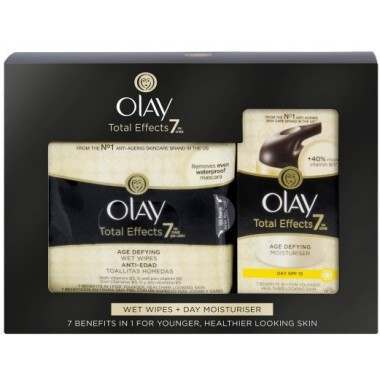 Olay 81560010 Total Effects Day Cream & Wipes Gift Set